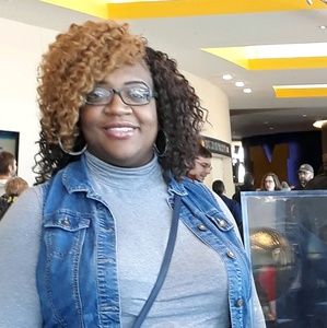 Meet your Posher, Lawanda